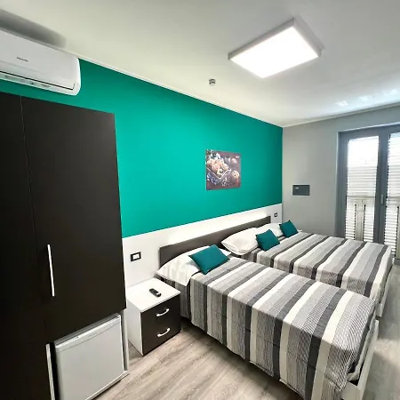 Siclari B&b-rooms&suite B&B 4*