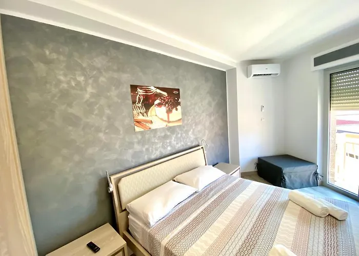 Siclari B&b-rooms&suite Alojamento de Acomodação e Pequeno-almoço 4*